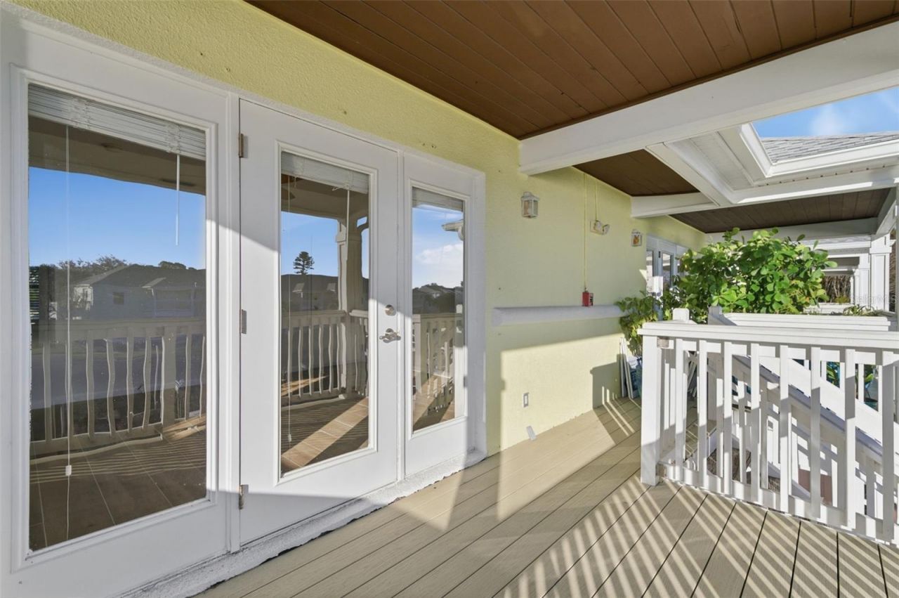 5011 Starfish Drive Se, Unit D, Saint Petersburg, FL 33705 Photo