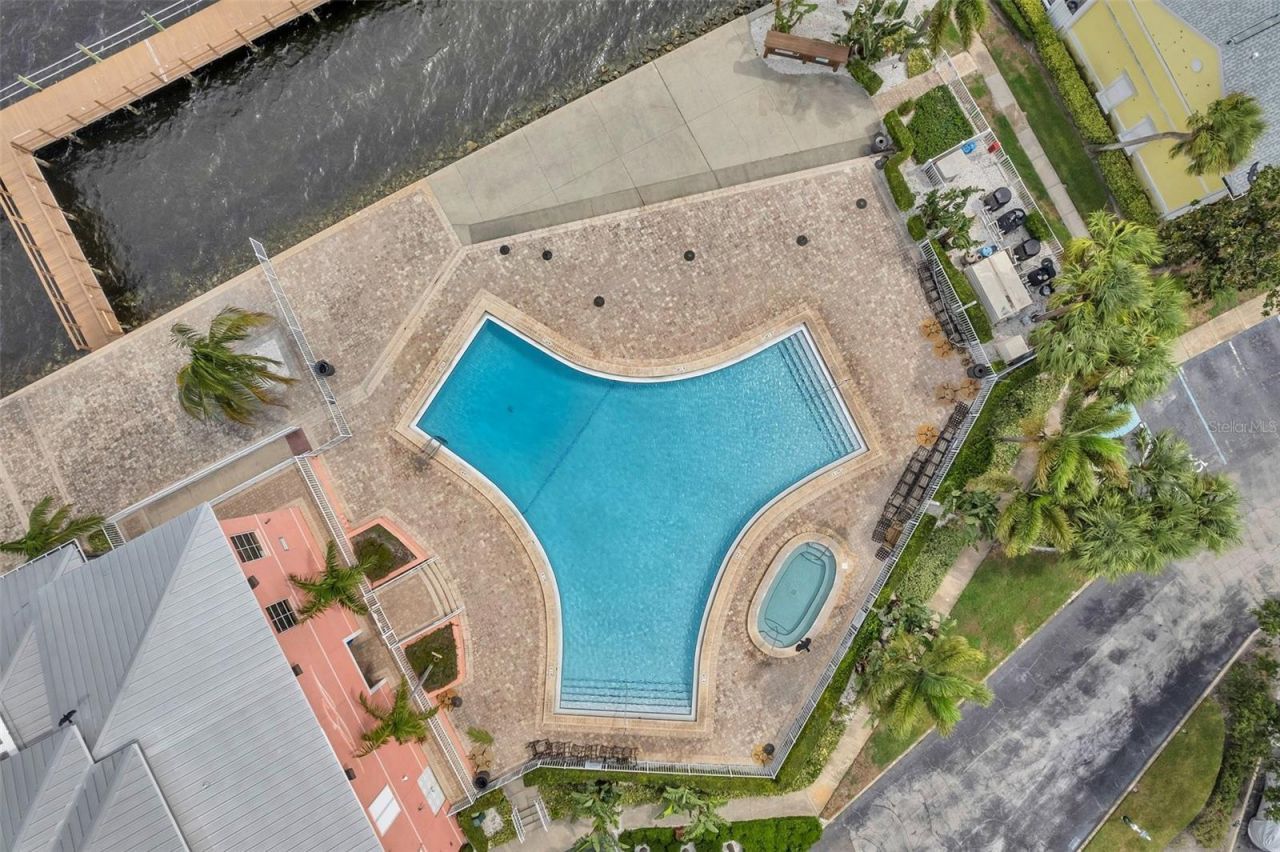 5011 Starfish Drive Se, Unit D, Saint Petersburg, FL 33705 Photo