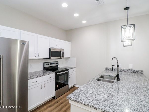 511 Olive Branch Way, Oxford, MS 38655