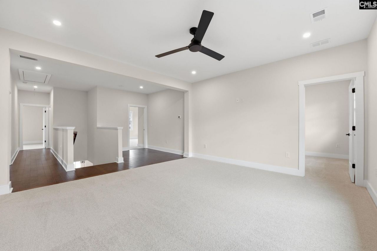 389 Highland Pointe Drive Photo 15