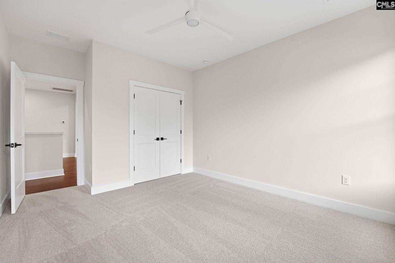 389 Highland Pointe Drive Photo 20