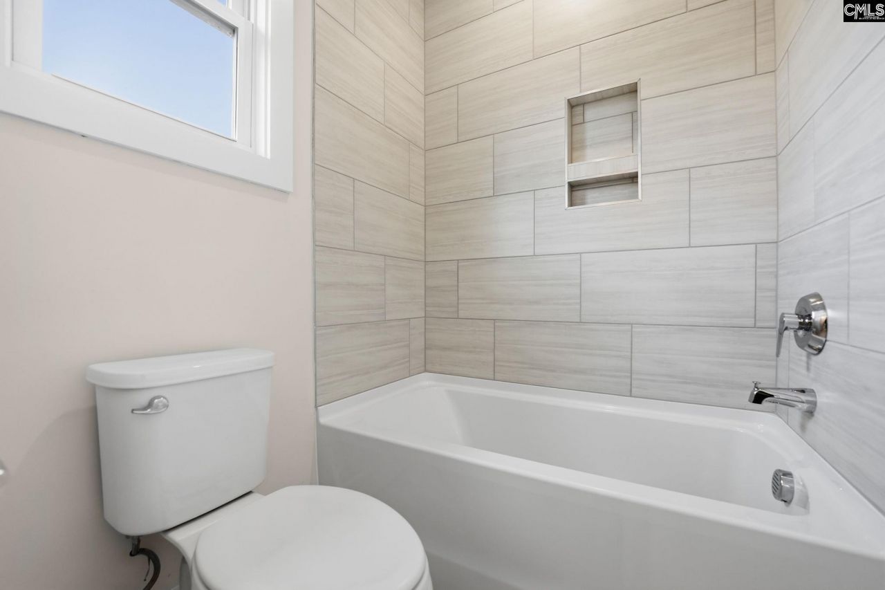 389 Highland Pointe Drive Photo 24