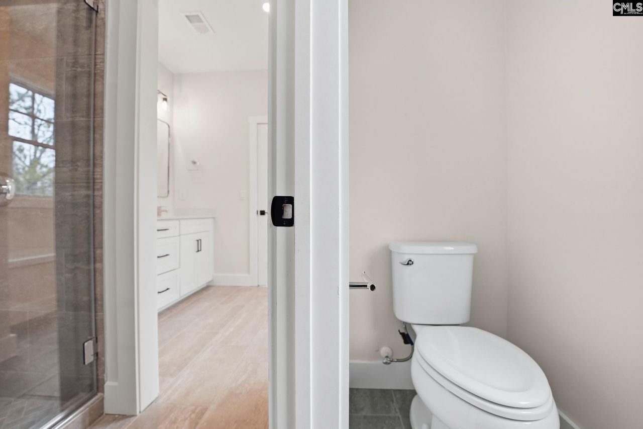 389 Highland Pointe Drive Photo 34