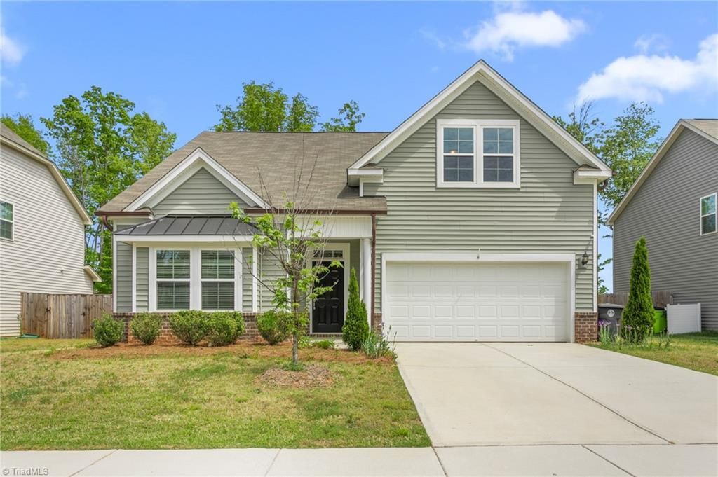 831 Royal Oak Lane, Mebane, NC 27302 Main Photo