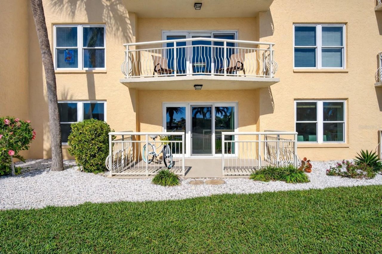 4900 Brittany Drive S, Unit 112, Saint Petersburg, FL 33715 Photo