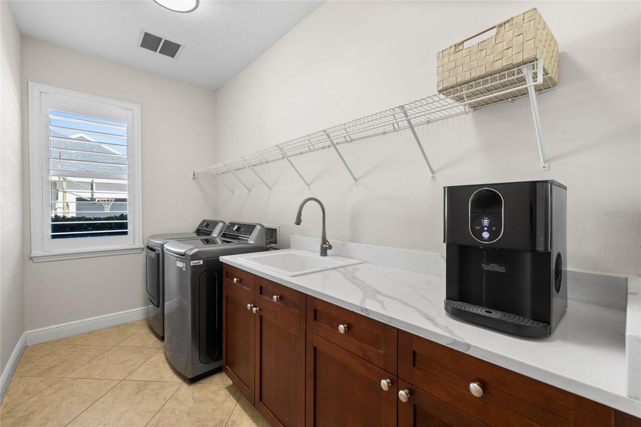 6113 Audubon Manor Boulevard, Lithia, FL 33547 Photo