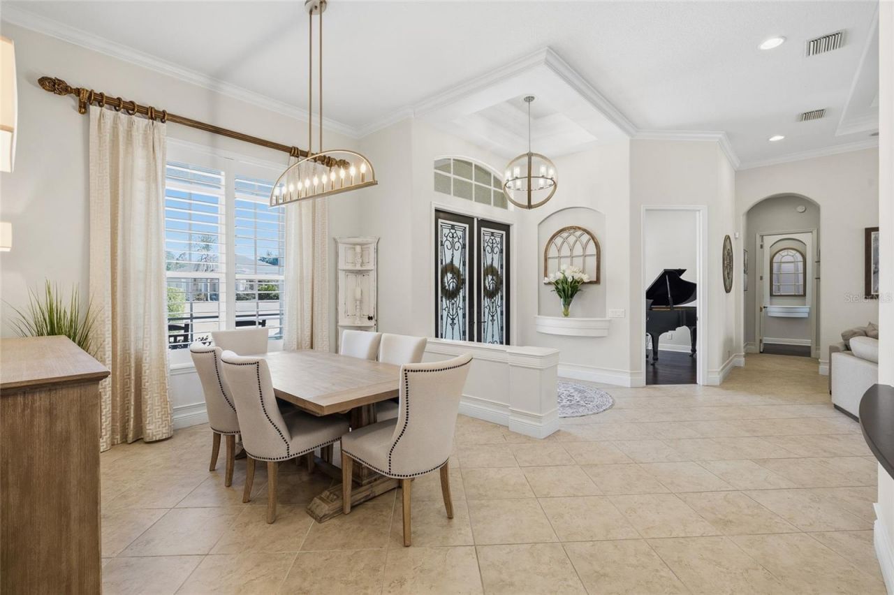 6113 Audubon Manor Boulevard, Lithia, FL 33547 Photo