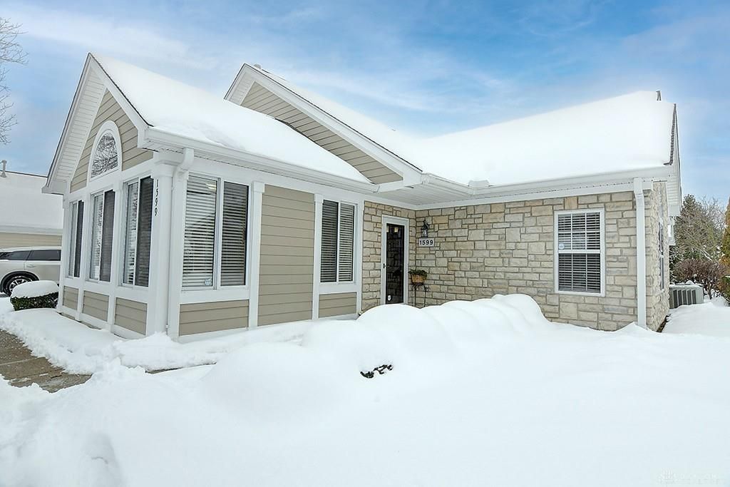 1599 Turnberry Village Drive, Washington Township, OH 45458 Main Photo