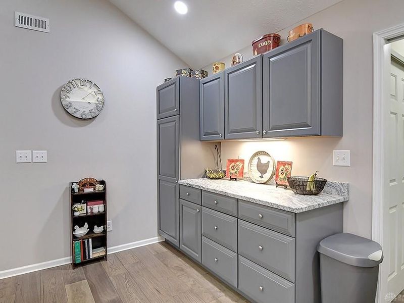 1599 Turnberry Village Drive, Washington Township, OH 45458 Photo 10