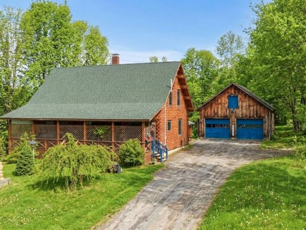 60 Brett Hill Road, Paris, ME 04281