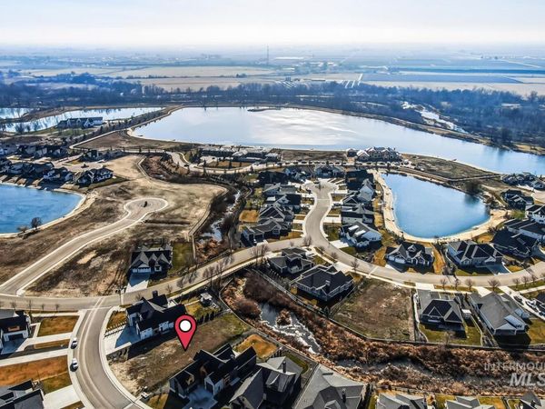 6527 Big Wood Way, Star, ID 83669