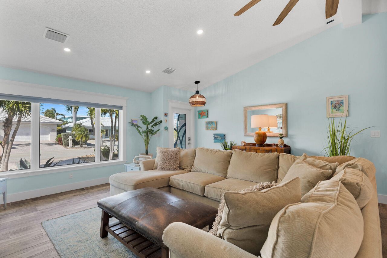 160 13th Street, Key Colony, FL 33051 Photo