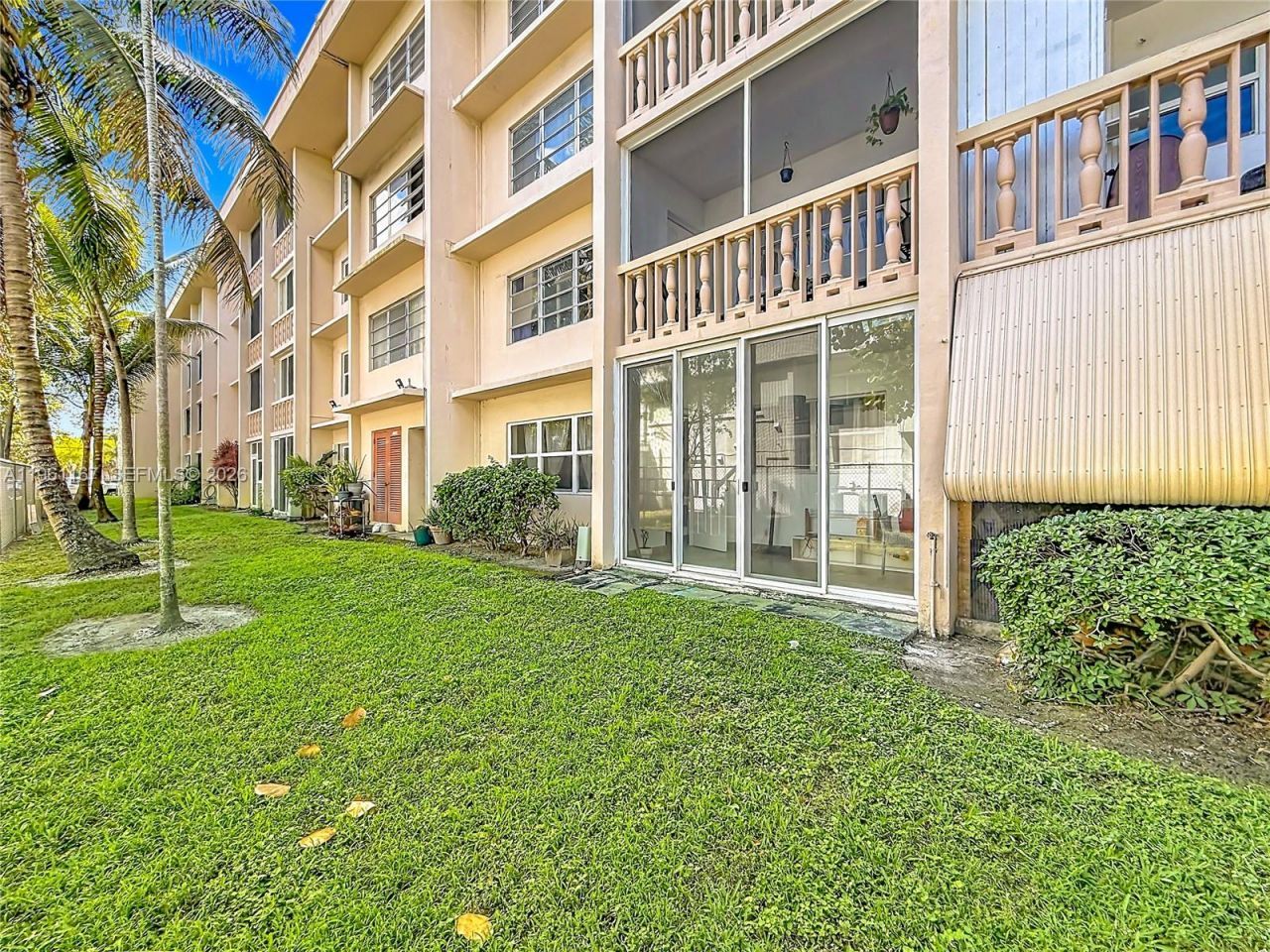 410 SE 2nd St, Unit 115, Hallandale Beach, FL 33009 Photo