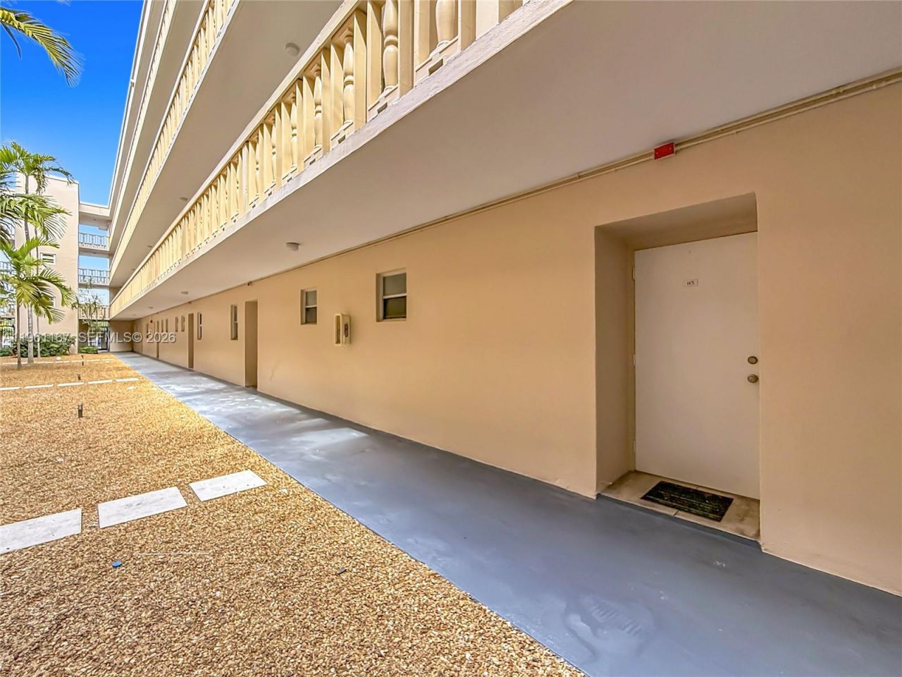 410 SE 2nd St, Unit 115, Hallandale Beach, FL 33009 Photo