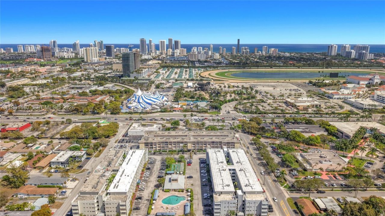 410 SE 2nd St, Unit 115, Hallandale Beach, FL 33009 Photo