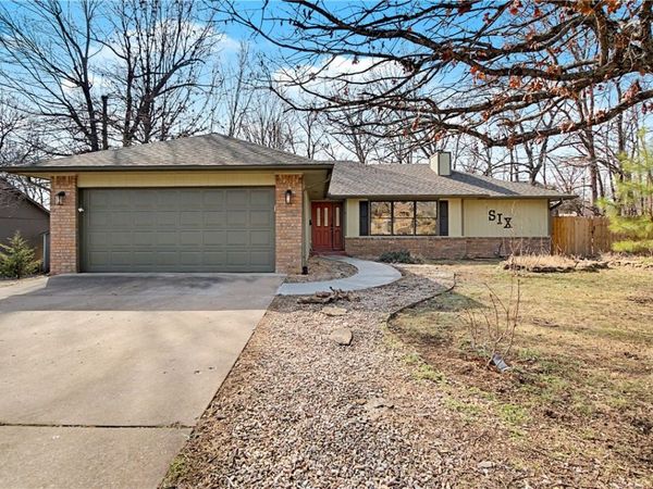 6 Lerwick Lane, Bella Vista, AR 72715