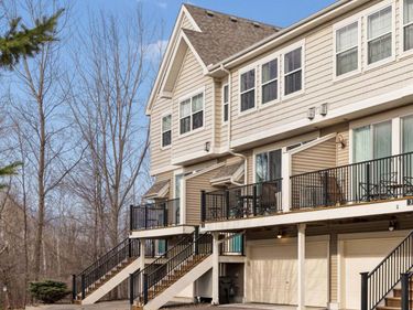 4675 Victor Path, Unit 5, Hugo, MN 55038