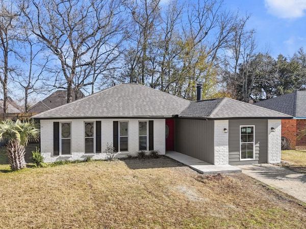 9219 Baronne Dr, Baton Rouge, LA 70810