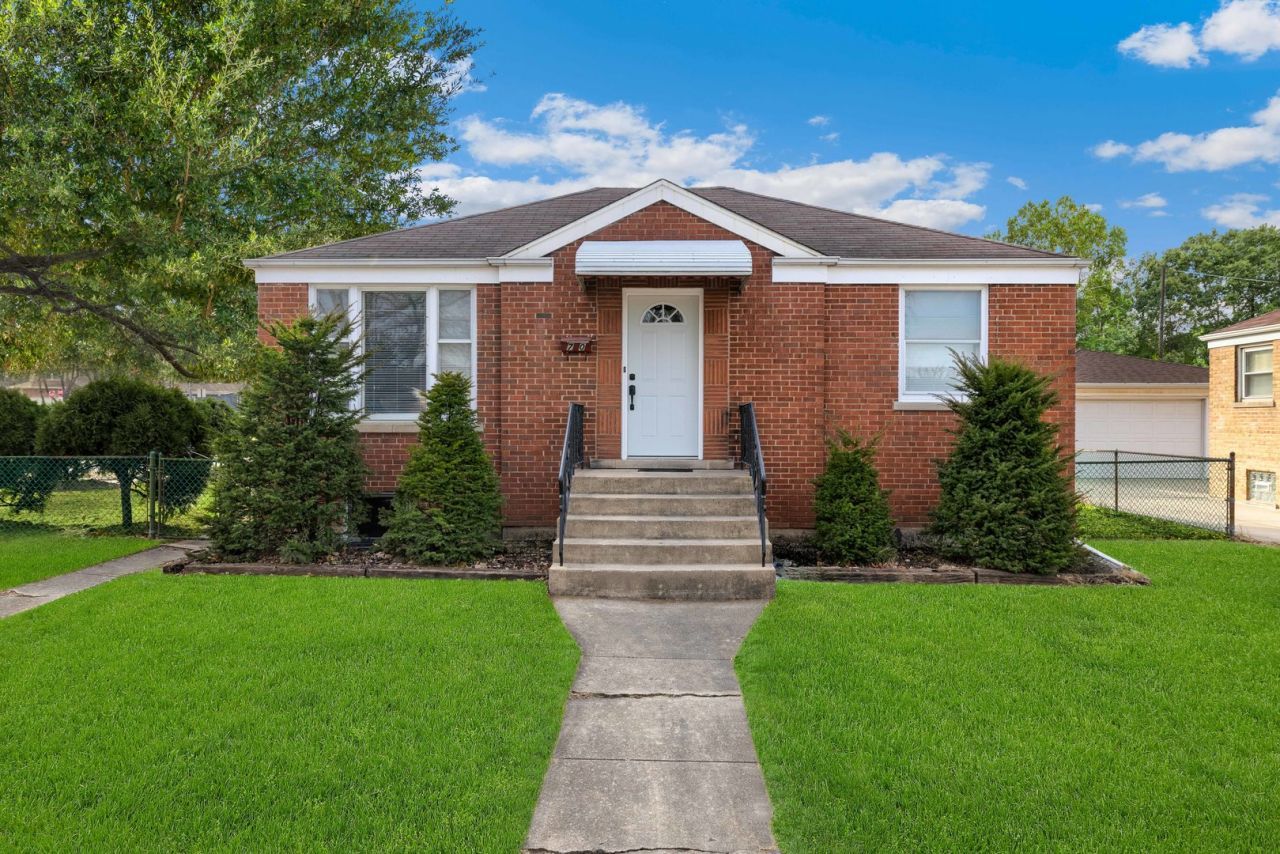70 N Laverne Avenue, Hillside, IL 60162 Main Photo