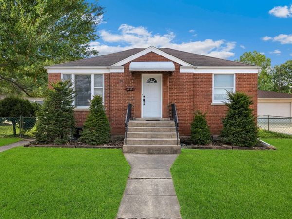 70 N Laverne Avenue, Hillside, IL 60162