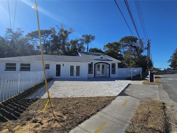 1092 N FLORIDA AVENUE, TARPON SPRINGS, FL 34689