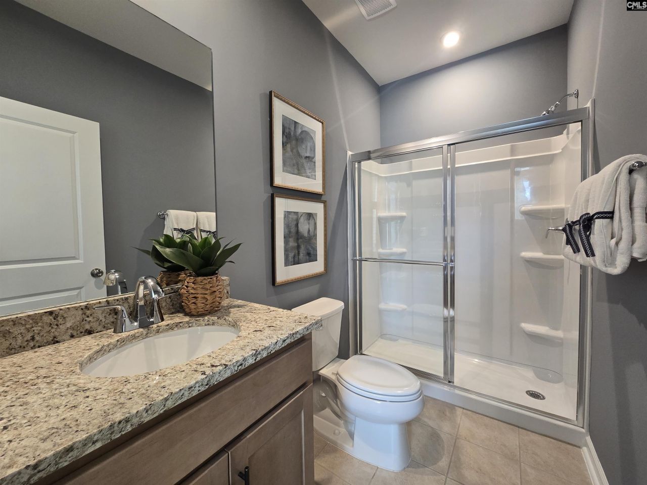 135 Bloomsbury Drive  Photo 30