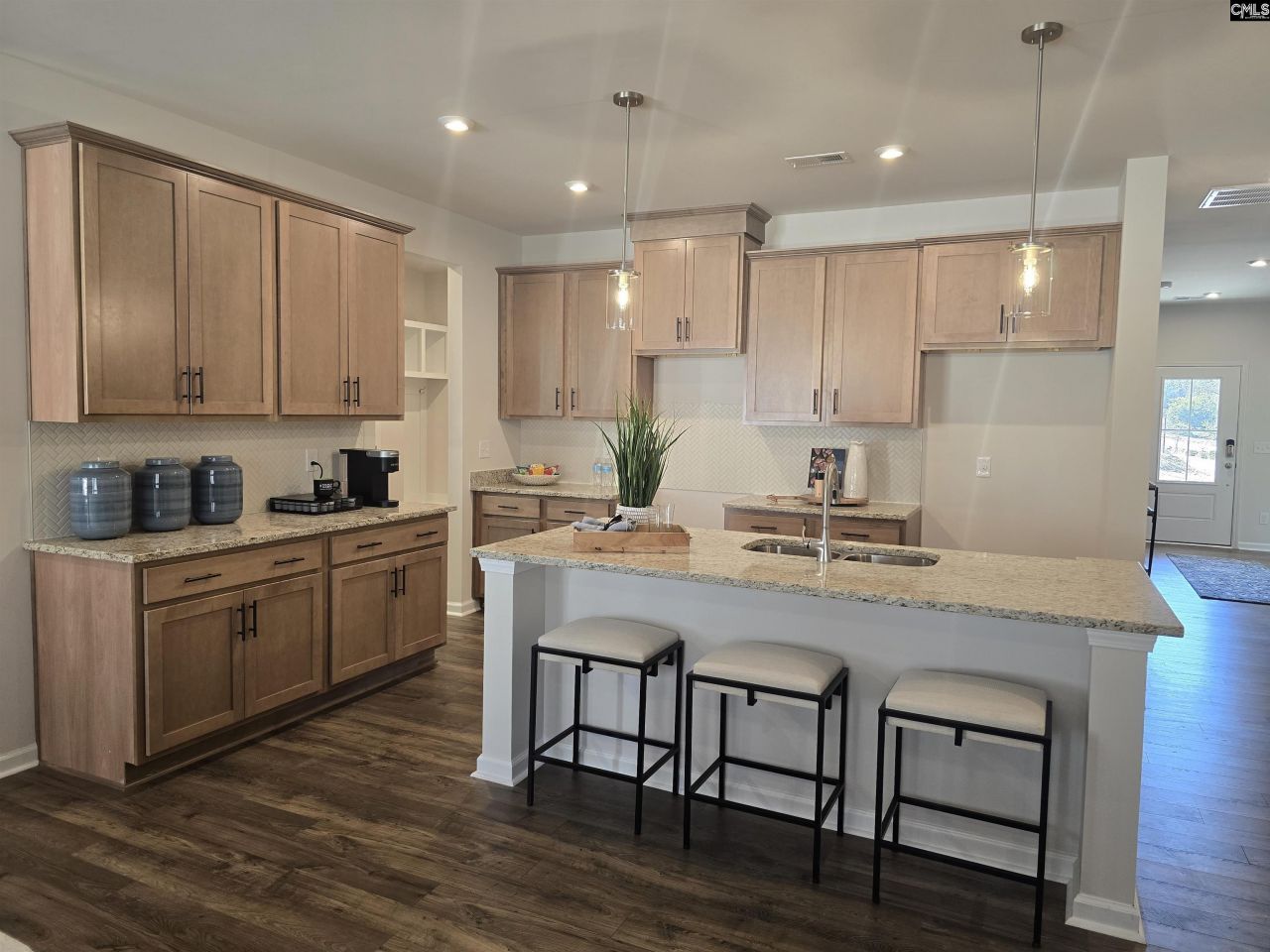 135 Bloomsbury Drive  Photo 36