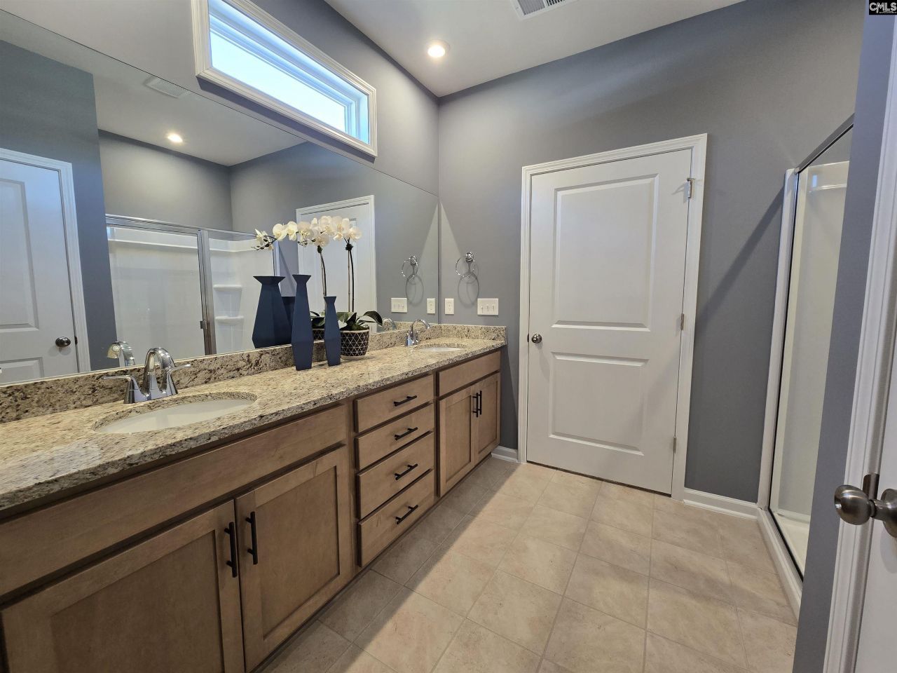 135 Bloomsbury Drive  Photo 48