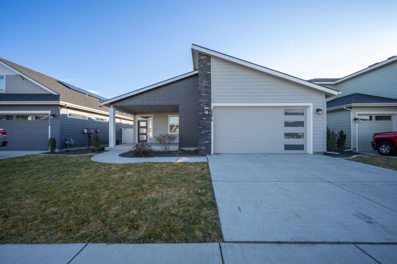 20870 E Deschutes Ave, Liberty Lake, WA 99019 Main Photo