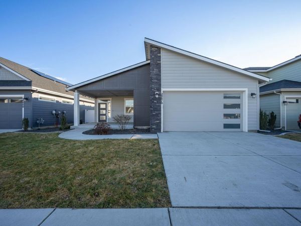 20870 E Deschutes Ave, Liberty Lake, WA 99019