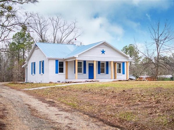 70 County Road 911 , Heflin, AL 36264