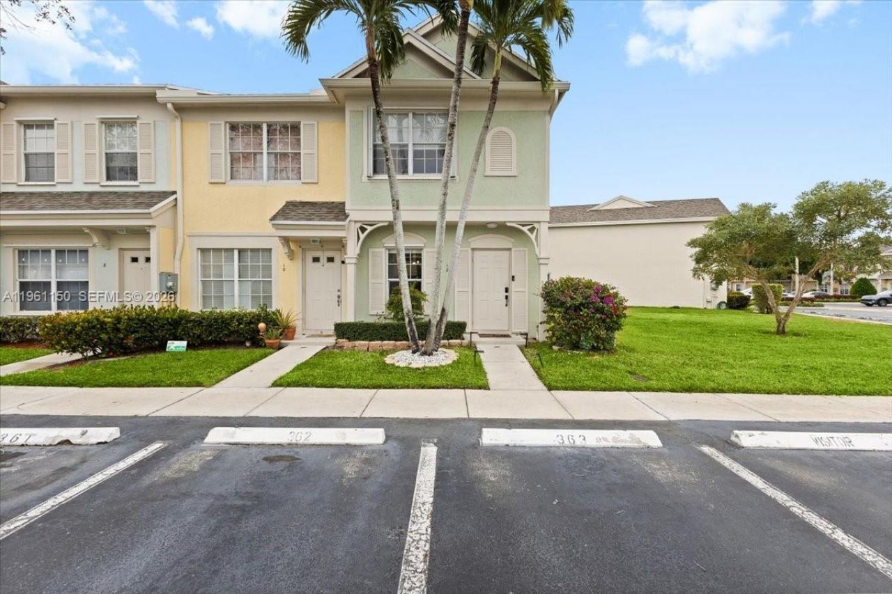 12 Whitehead Cir, Weston, FL 33326 Photo