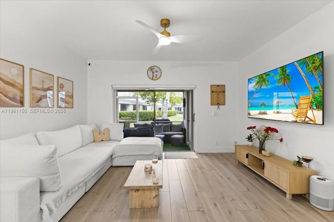 12 Whitehead Cir, Weston, FL 33326 Photo