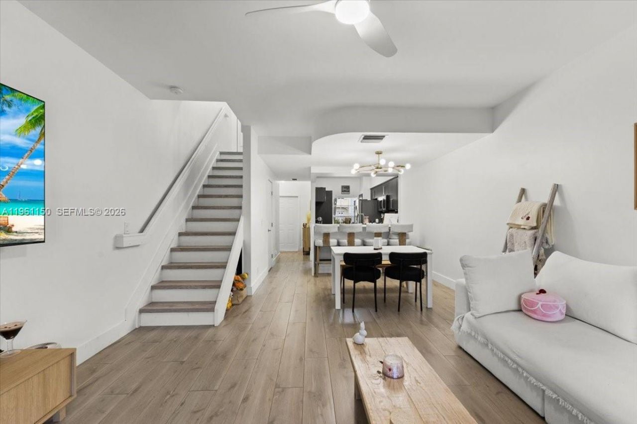 12 Whitehead Cir, Weston, FL 33326 Photo