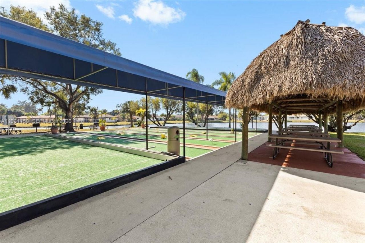 12 Whitehead Cir, Weston, FL 33326 Photo