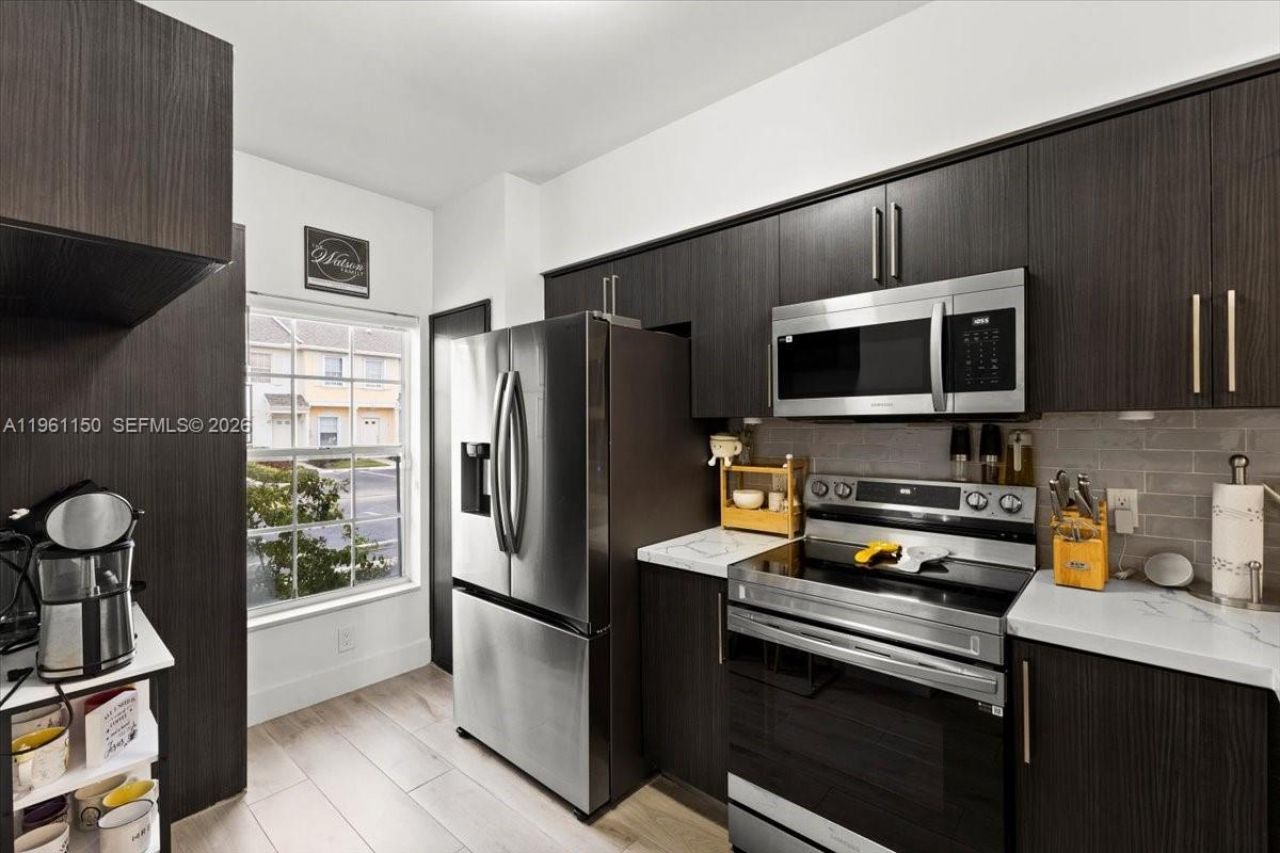 12 Whitehead Cir, Weston, FL 33326 Photo