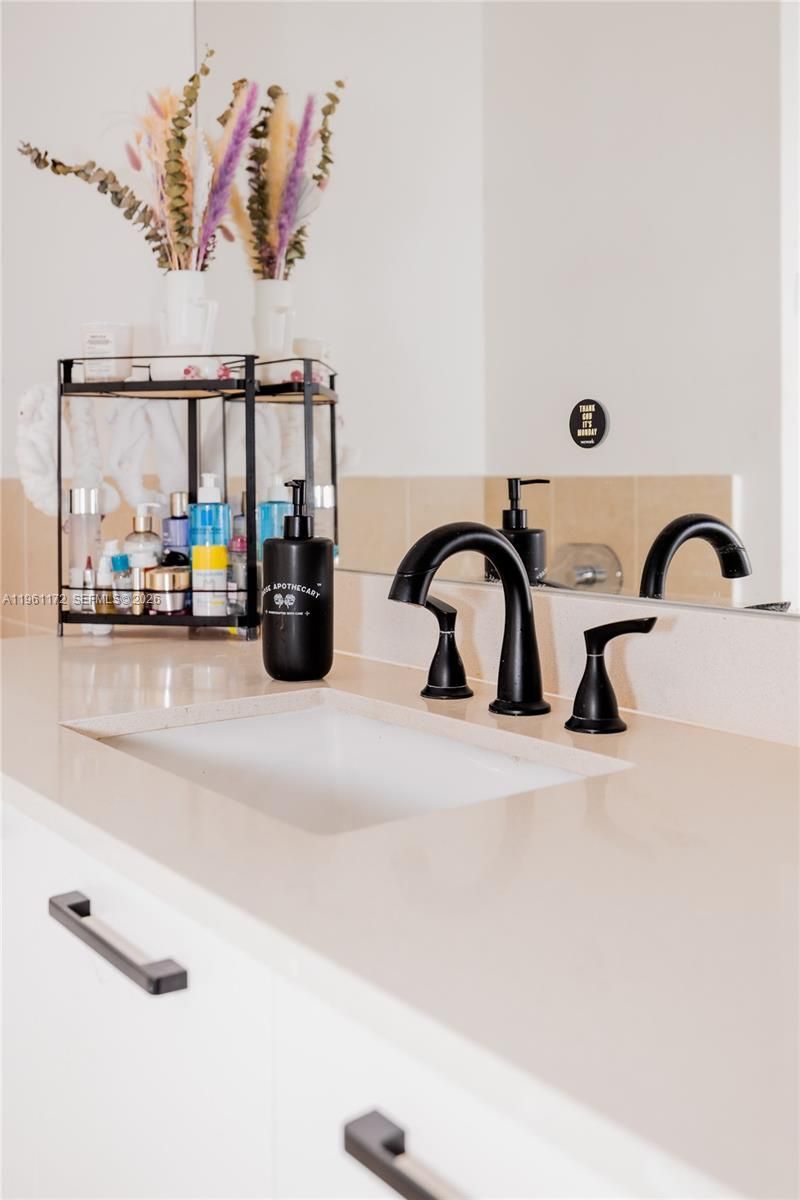 333 NE 24th St , Unit 1912, Miami, FL 33137 Photo