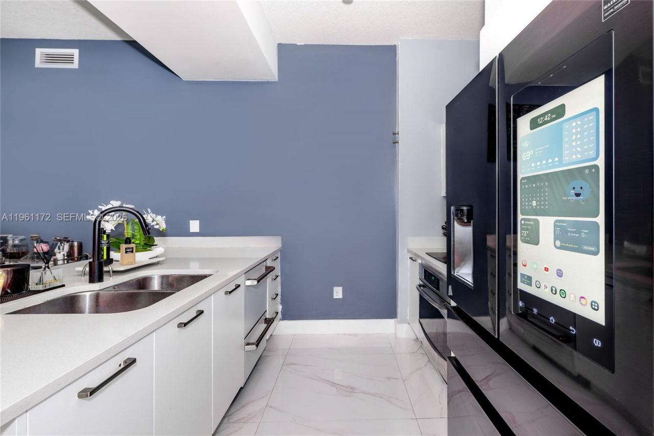 333 NE 24th St , Unit 1912, Miami, FL 33137 Photo