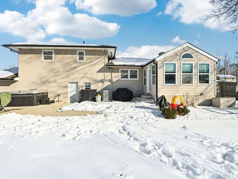 6187 Barberry Hollow, Columbus, OH 43213 Photo 3