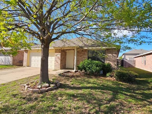 4305 Grassmere Road, Fort Worth, TX 76244