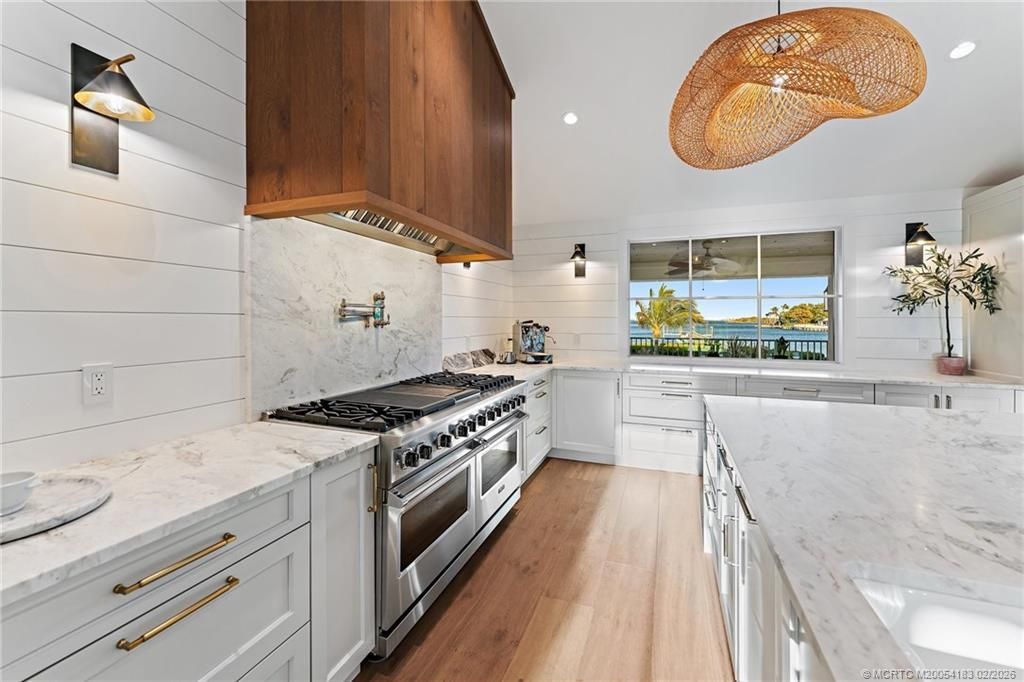 116 S Sewalls Point Road, Sewalls Point, FL 34996 Photo