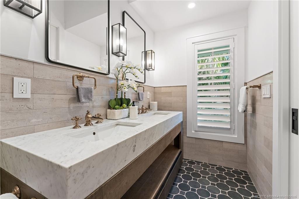 116 S Sewalls Point Road, Sewalls Point, FL 34996 Photo