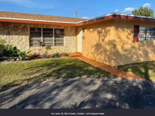 7061 NW 15th St , Unit 2, Plantation, FL 33313