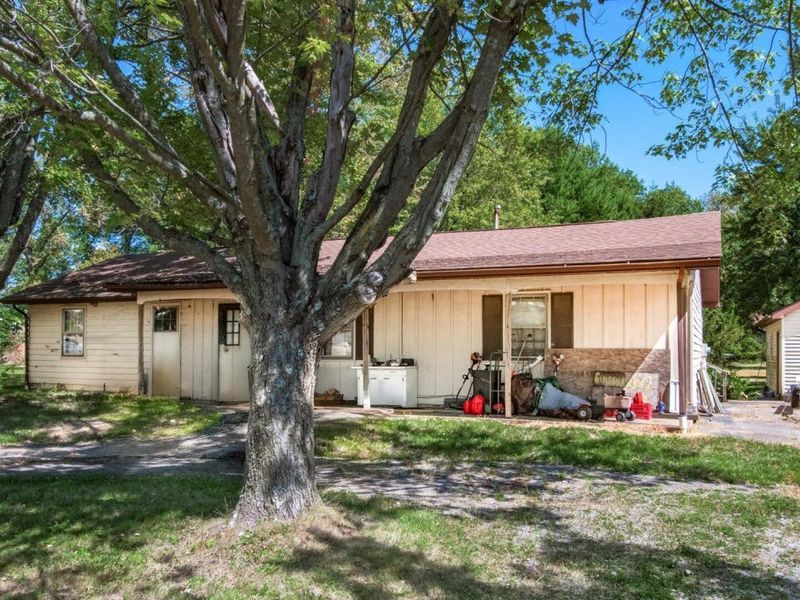 10499 Hazelton-Etna Road SW, Pataskala, OH 43062 Photo 4