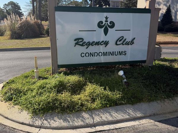 1517 Regency Road, Unit 71, Gulf Shores, AL 36542