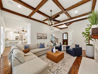 9515 Edith Lane, Dallas, TX 75220