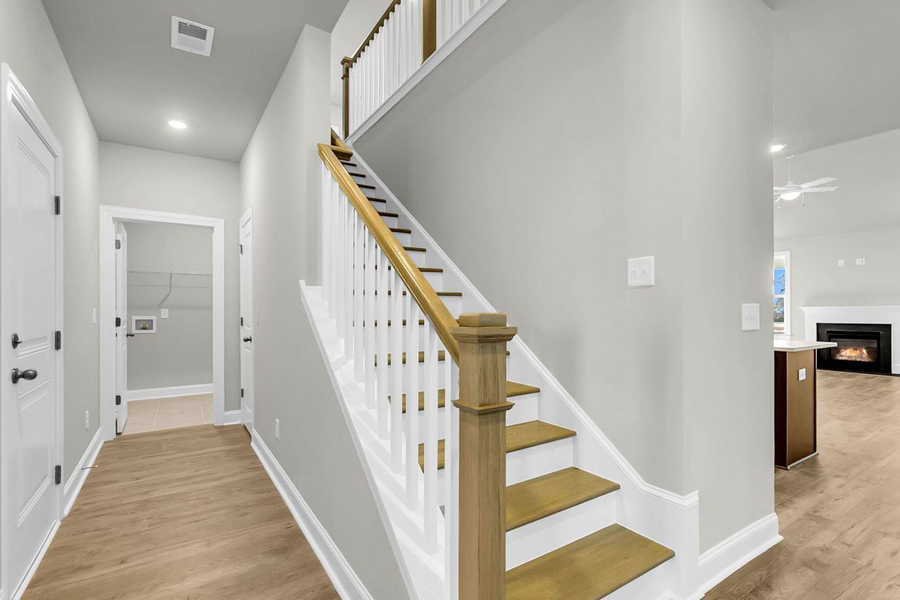 723 Maynard Lane Photo 11