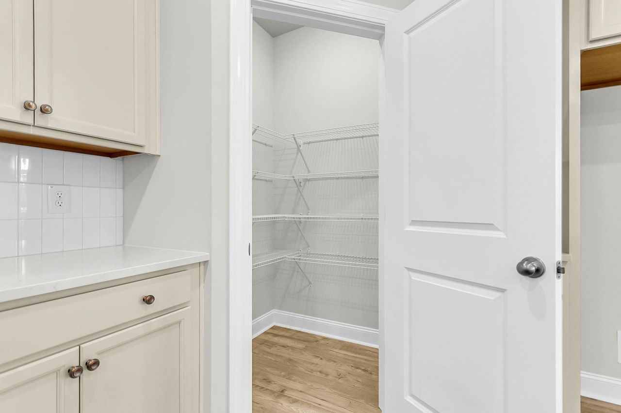 723 Maynard Lane Photo 21