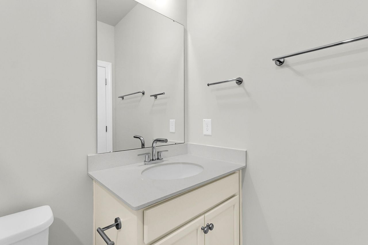 723 Maynard Lane Photo 33