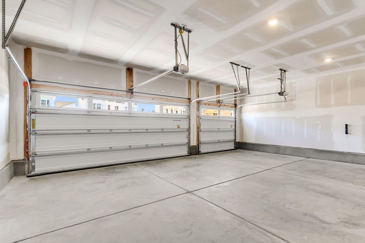 723 Maynard Lane Photo 52